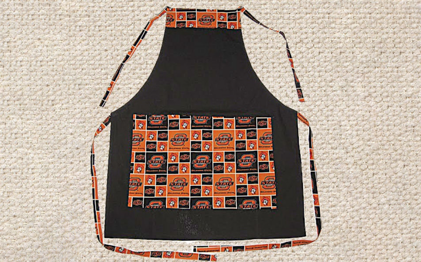 HANDMADE APRONS for College Fans: Tailgate Parties, BBQs and Everyday Use Made Easy! One Size Fits Up to 4X Size, Durable & Great Gift Idea!