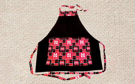 HANDMADE APRONS for College Fans: Tailgate Parties, BBQs and Everyday Use Made Easy! One Size Fits Up to 4X Size, Durable & Great Gift Idea!