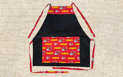 ULTIMATE BBQ APRON for Grill Masters! Unisex Up to 4X Size - Easy Clean & Durable, Ideal Gift Choice. Cheer on your favorite football team.