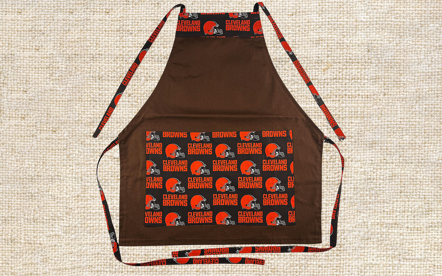 ULTIMATE BBQ APRON for Grill Masters! Unisex Up to 4X Size - Easy Clean & Durable, Ideal Gift Choice. Cheer on your favorite football team.