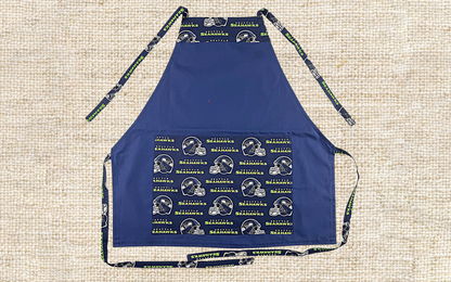 ULTIMATE BBQ APRON for Grill Masters! Unisex Up to 4X Size - Easy Clean & Durable, Ideal Gift Choice. Cheer on your favorite football team.