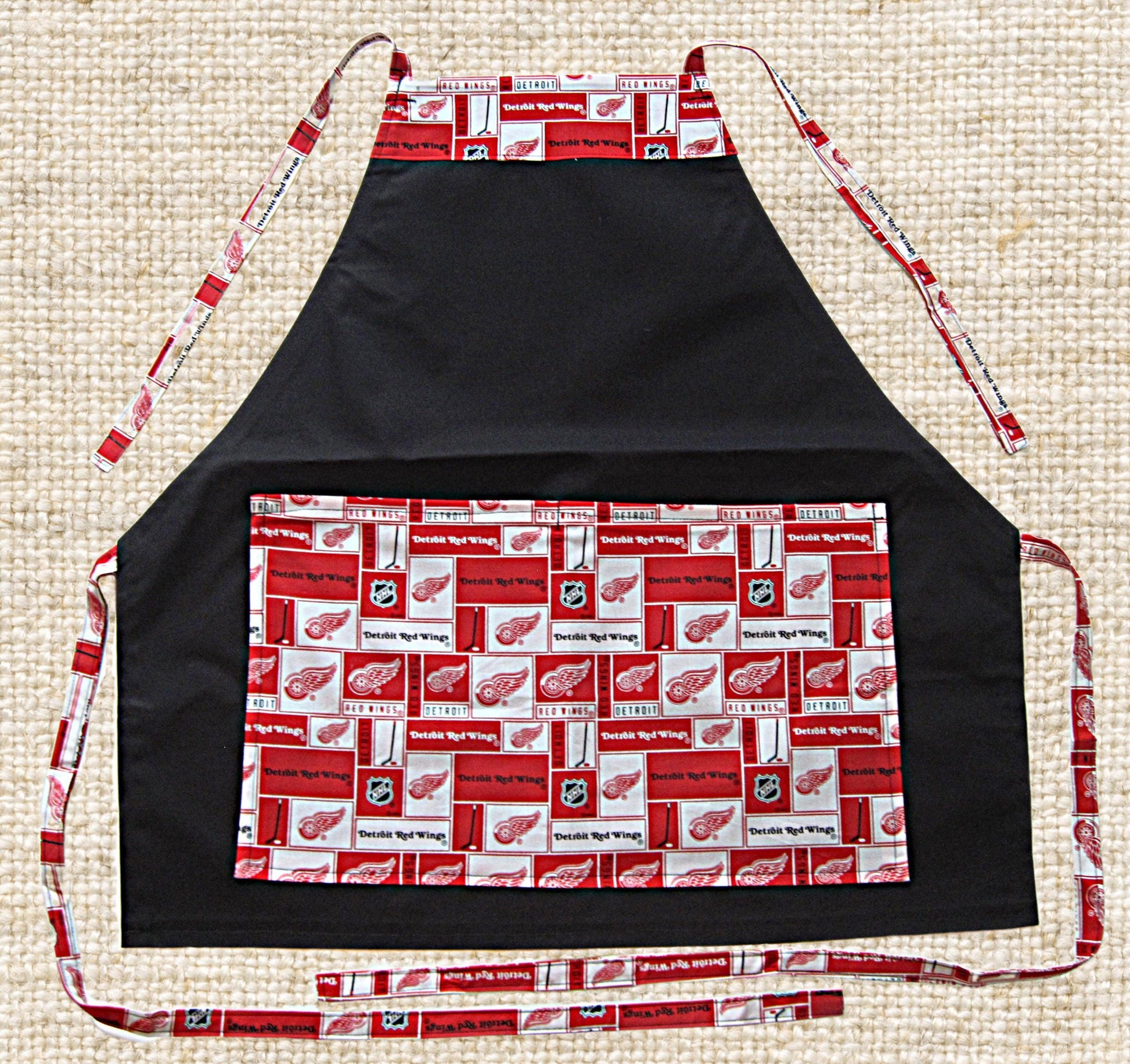 Favorite HOCKEY APRONS - Great for BBQ, Tail Gating & Everyday Use. Unisex - One Size Fits Up to 4X. Washable, Easy Care, Great Gift Idea!
